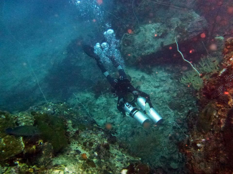 Diving Sidemount