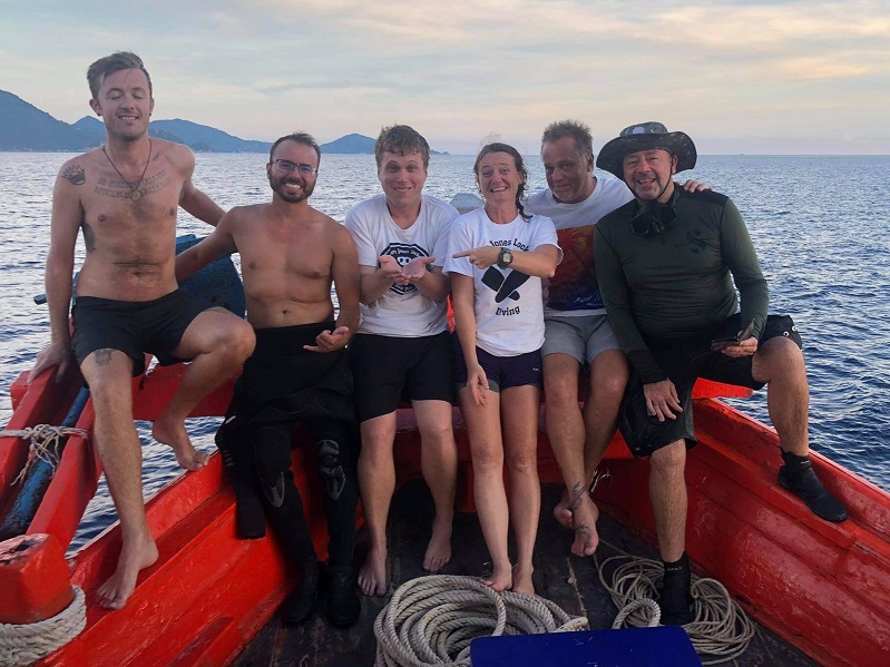 tec diving expedition team on the davy jones locker dive boat